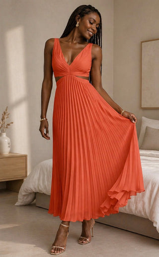 Celia | Robe Midi Plissée Découpée