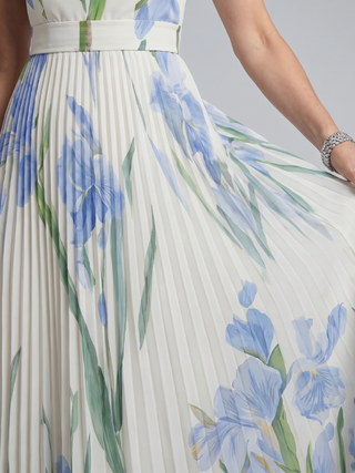 Ophelia™ Robe mi-longue sans manches à encolure carrée et imprimé floral