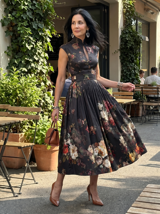 Charlotte | Robe Midi Florale à Col Montant et Découpe