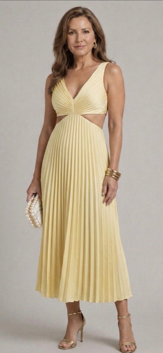 Celia | Robe Midi Plissée Découpée
