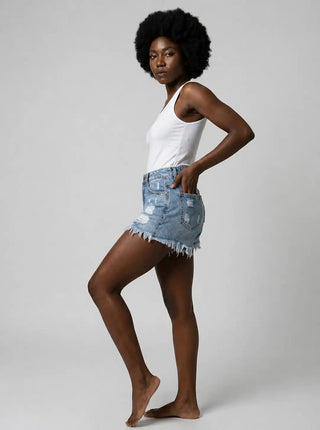 Cleo™ | Short en denim taille haute effet usé – North & Co. Canada