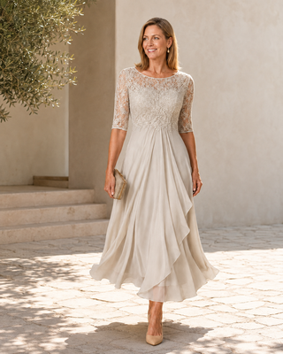 Rose – La Robe Midi en Dentelle Flatteuse