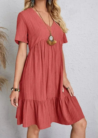 ENORA | FIGURE-FLATTERING ELEGANT DRESS - North & Co. Canada