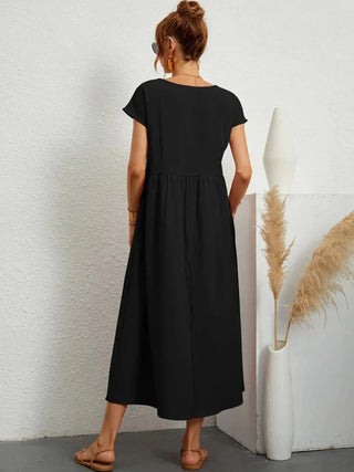 HEIKE | FLOWING MIDI DRESS OF TIMELESS ELEGANCE - North & Co. Canada