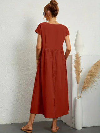 HEIKE | FLOWING MIDI DRESS OF TIMELESS ELEGANCE - North & Co. Canada