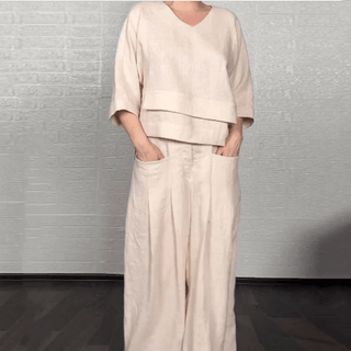 Liza | Ensemble 2 pièces coton-lin – haut à encolure en V et pantalon à jambe large • S1 - North & Co. Canada