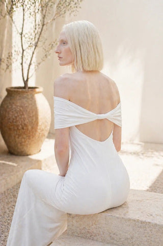 Remia™ | Robe de cocktail mi-longue à épaules dénudées – North & Co. Canada
