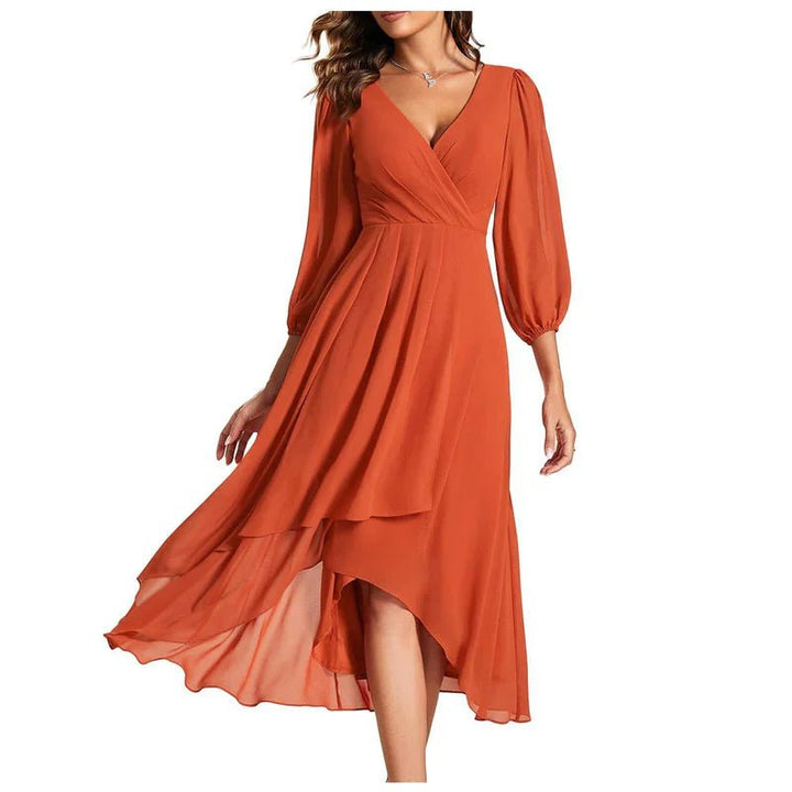 VITTORIA | Robe élégante à ourlet asymétrique et manches fluides. Une allure raffinée pour toutes les occasions - North & Co. Canada